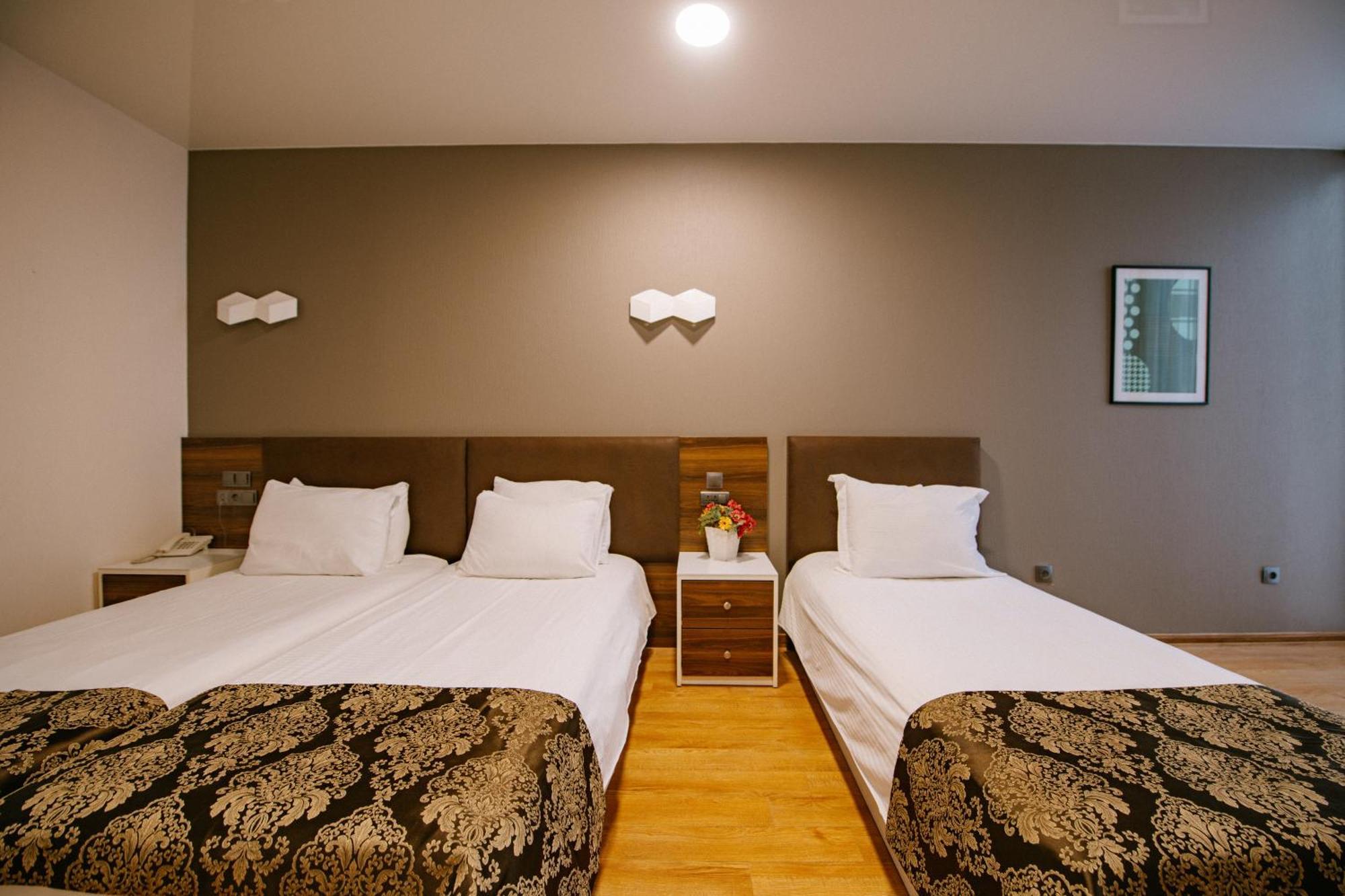 Iveria Inn Hotel Tbilisi Pokoj fotografie